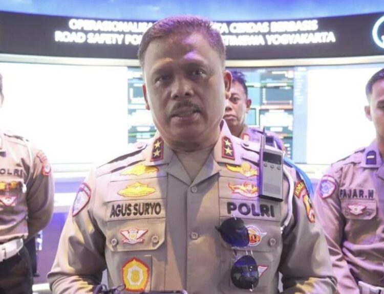 Kepala Korps Lalu Lintas (Kakorlantas) Polri Inspektur Jenderal Polisi Agus Suryonugroho mengecek kesiapan Smart City Yogyakarta