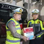 Korlantas Polri Salurkan Bantuan Kemanusiaan untuk Korban Bencana Alam di Sumbar