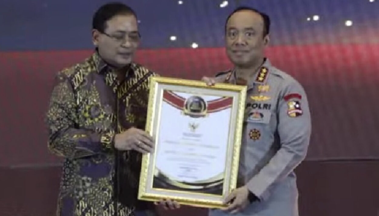 Polri Raih Predikat Informatif Tertinggi Monev KIP 2025